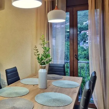 Villa Risan Apartments Exterior photo