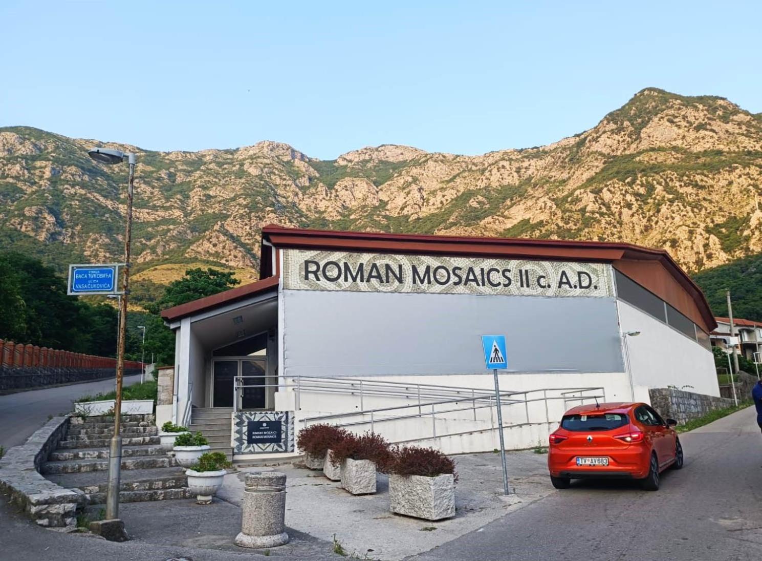 Villa Risan Apartments Apartment